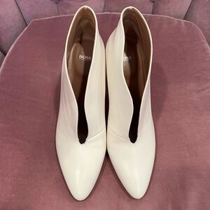 HUGO BOSS ANKLE BOOTIES